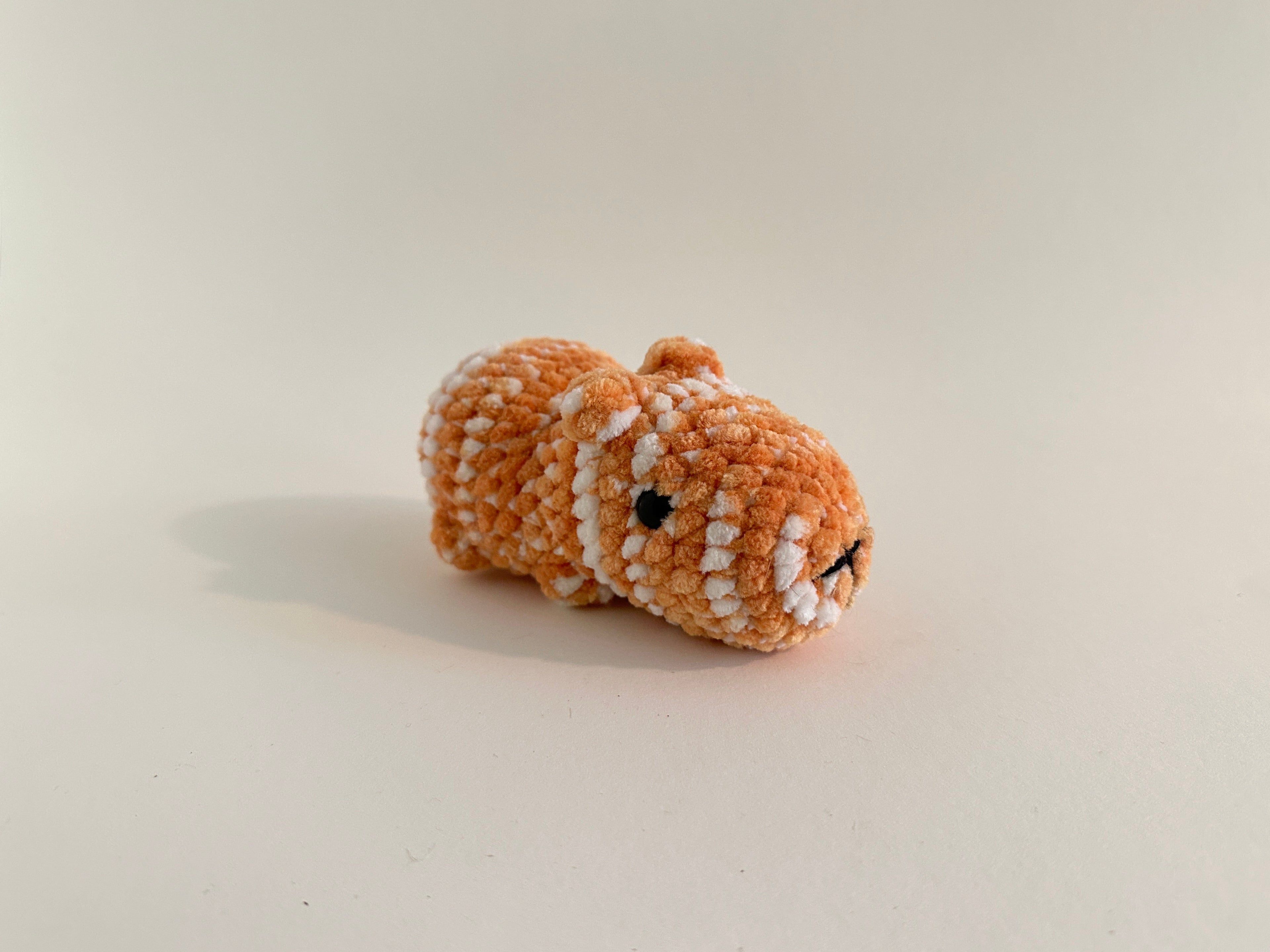 Mia  – Bag Charm Capybara